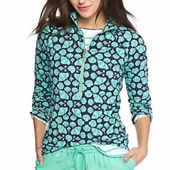 crown & ivy Tops - Crown & Ivy Beach Sea Shell Zip Pullover Small
